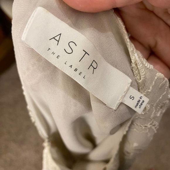 ASTR the Label Diana Short Sleeve Dress Ivory Lace Eyelet Retro Classic White S - Picture 12 of 15